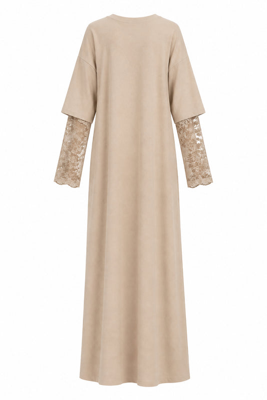 Robe t-shirt longue beige effet superposition avec manches en dentelle