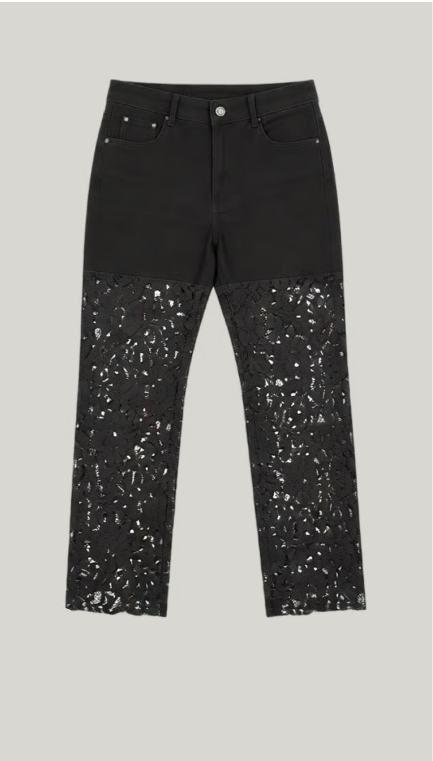 Short en jeans noir à dentelle