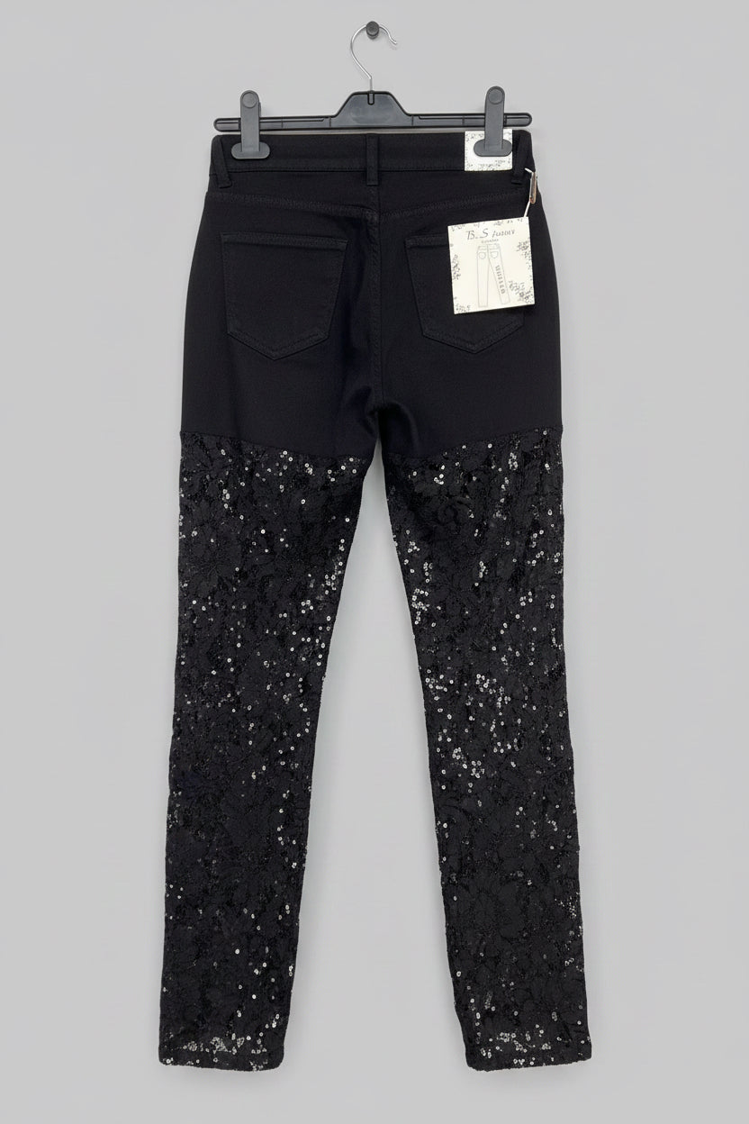 Short en jeans noir à dentelle