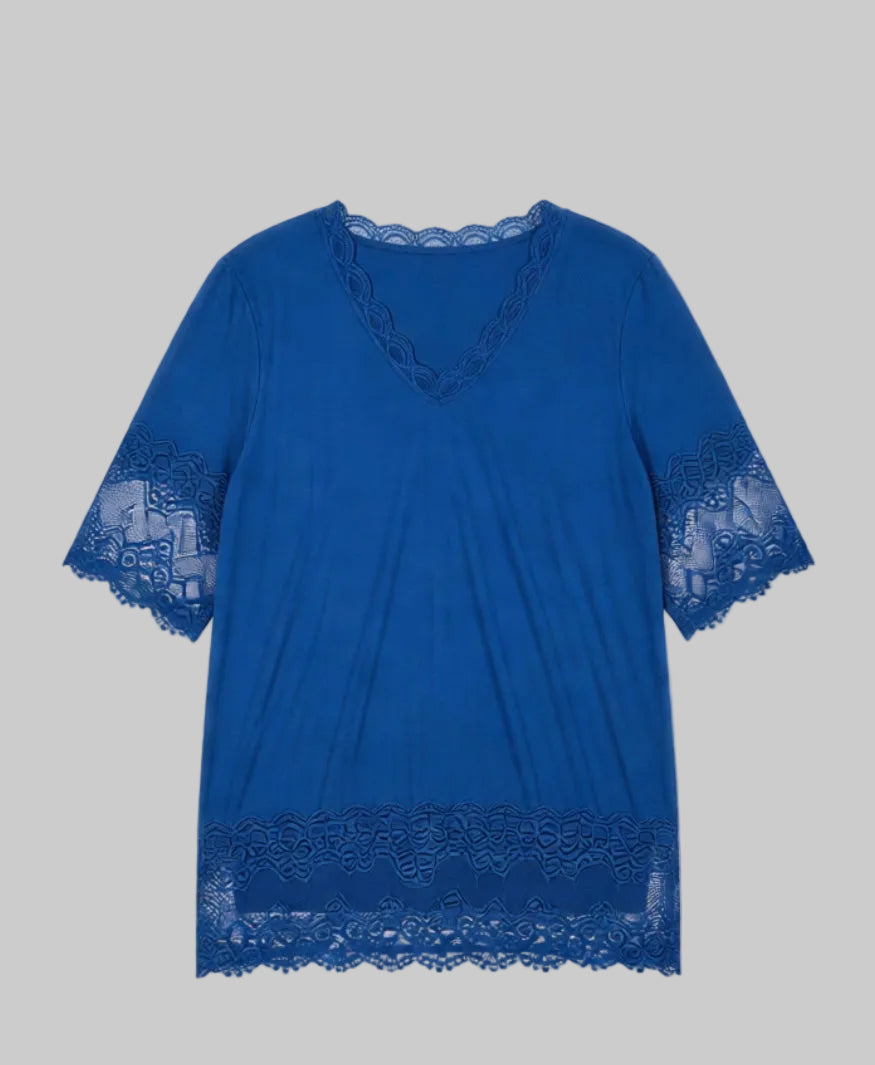 Tunique fluide bleu roi à détails dentelle et col V